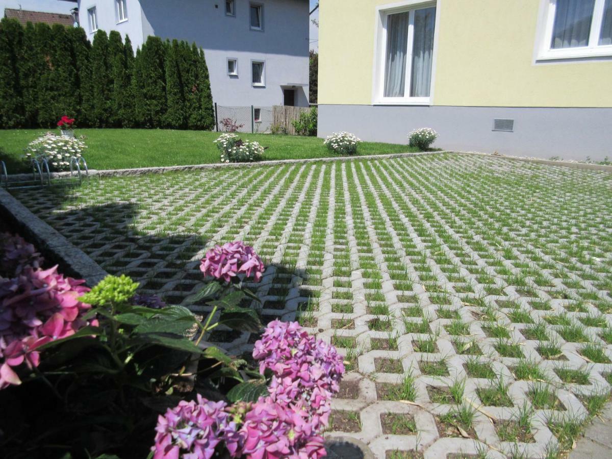 Home Apartments Salzburgo Exterior foto